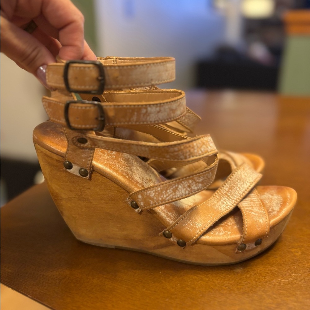 Women's Nude Wooden platform Heels